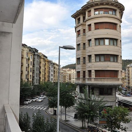 Pension C7 San Sebastián Esterno foto