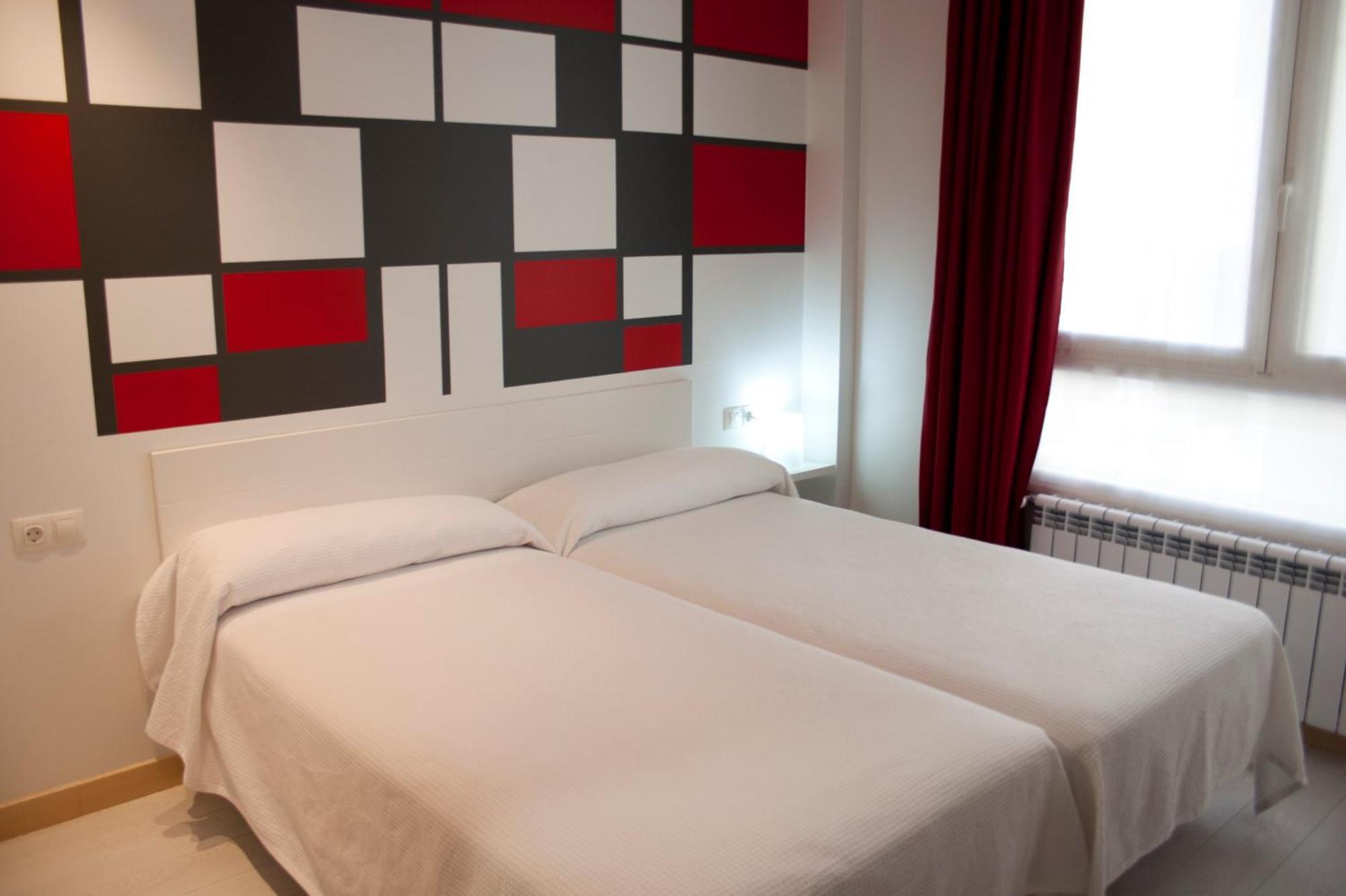 Pension C7 San Sebastián Esterno foto